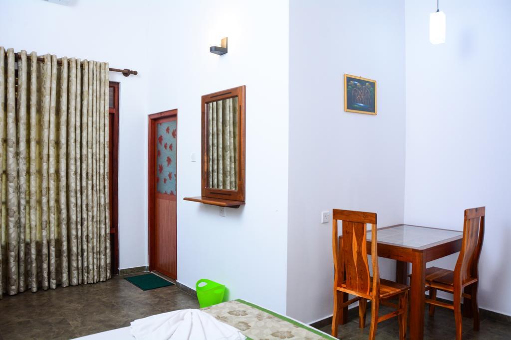 Villa Shanaya Hikkaduwa Exterior photo