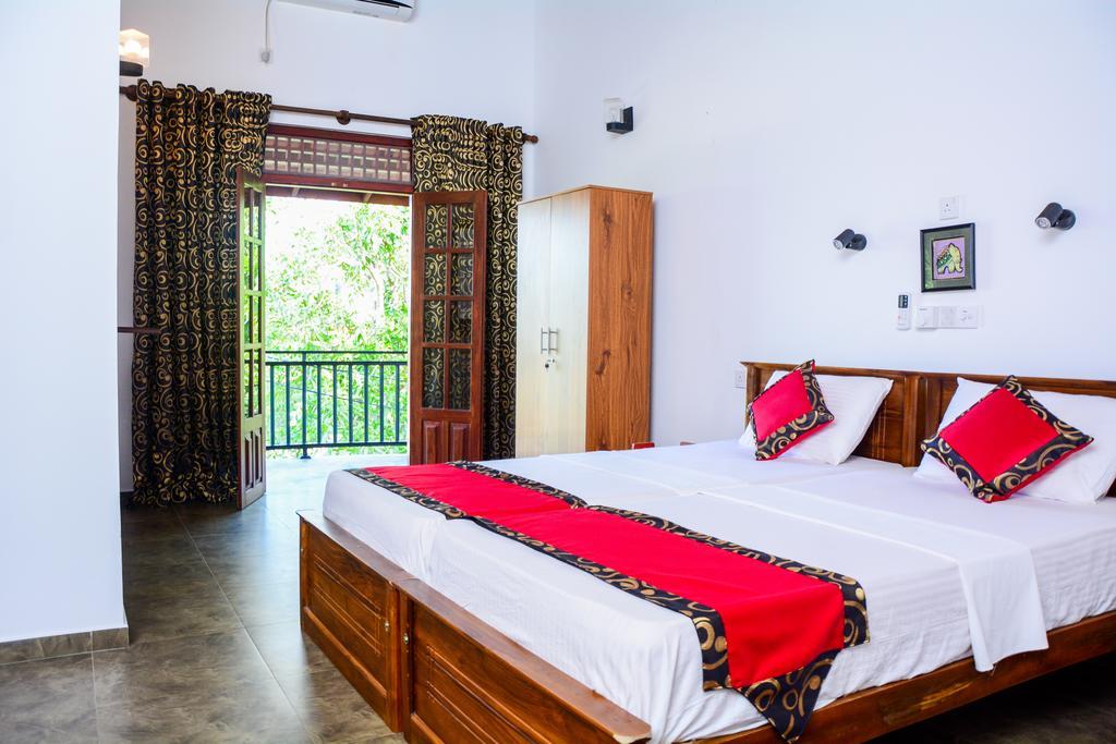 Villa Shanaya Hikkaduwa Exterior photo