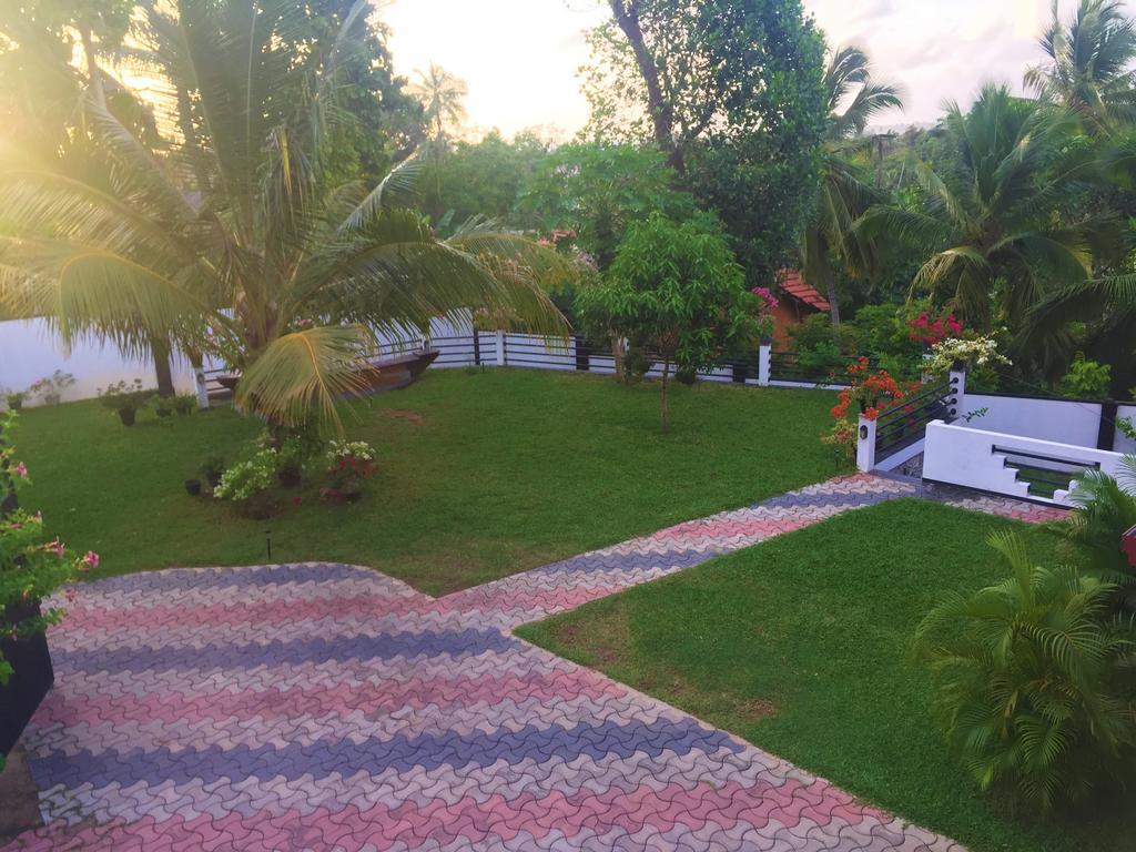 Villa Shanaya Hikkaduwa Exterior photo